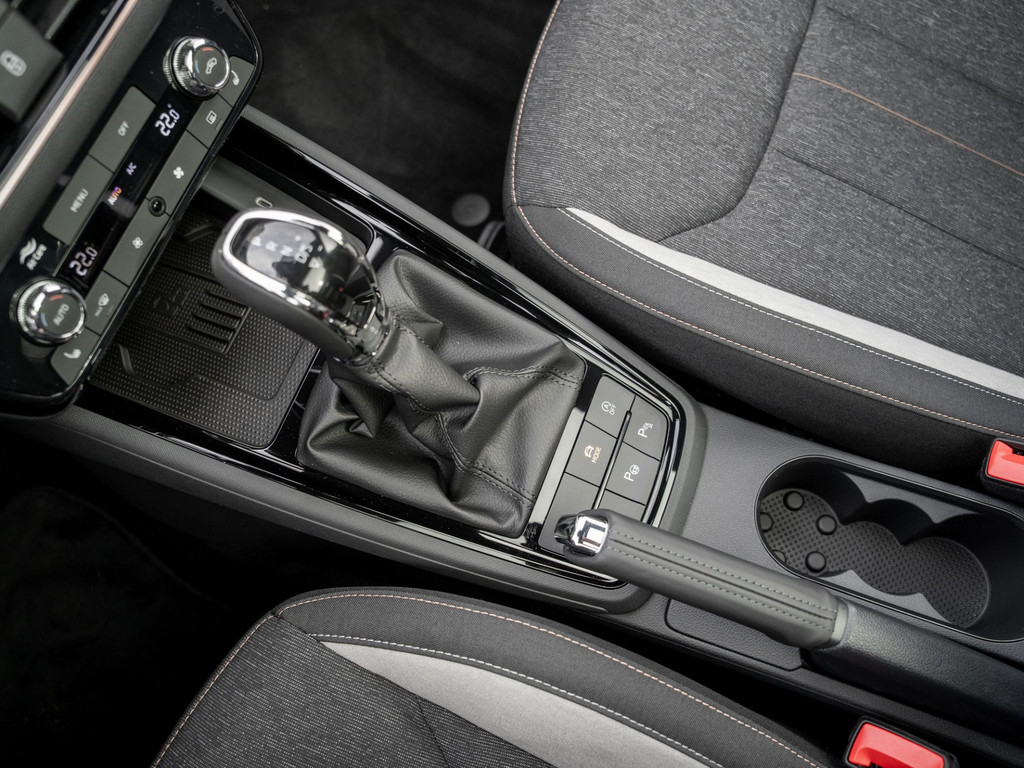 Bild 24 - Kamiq Tour 1.0 TSI DSG Pano Virtual ACC LM