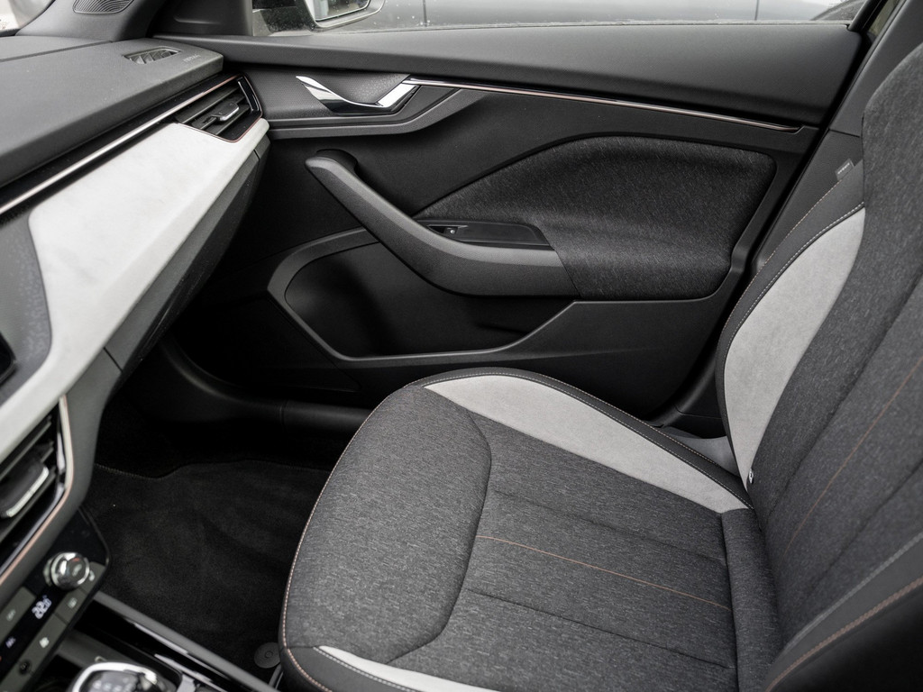 Bild 25 - Kamiq Tour 1.0 TSI DSG Pano Virtual ACC LM