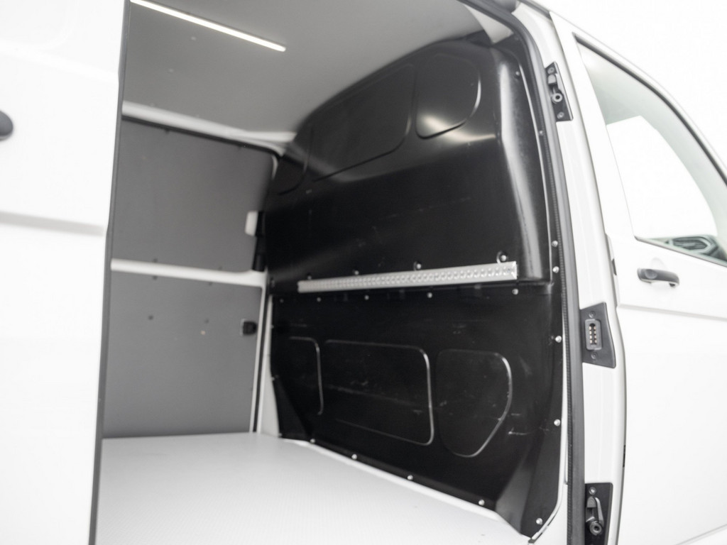 Bild 27 - T6.1 Transporter Kasten LR 2.0 TDI DSG