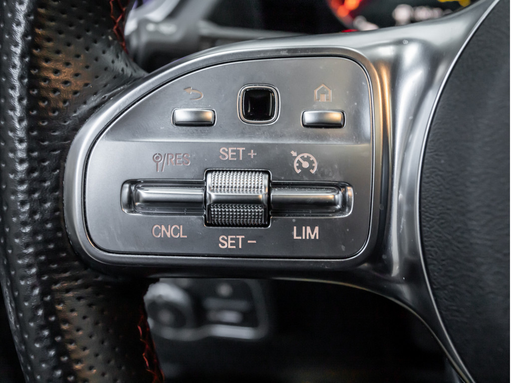 Bild 20 - GLA 200 d 4M AMG Sport