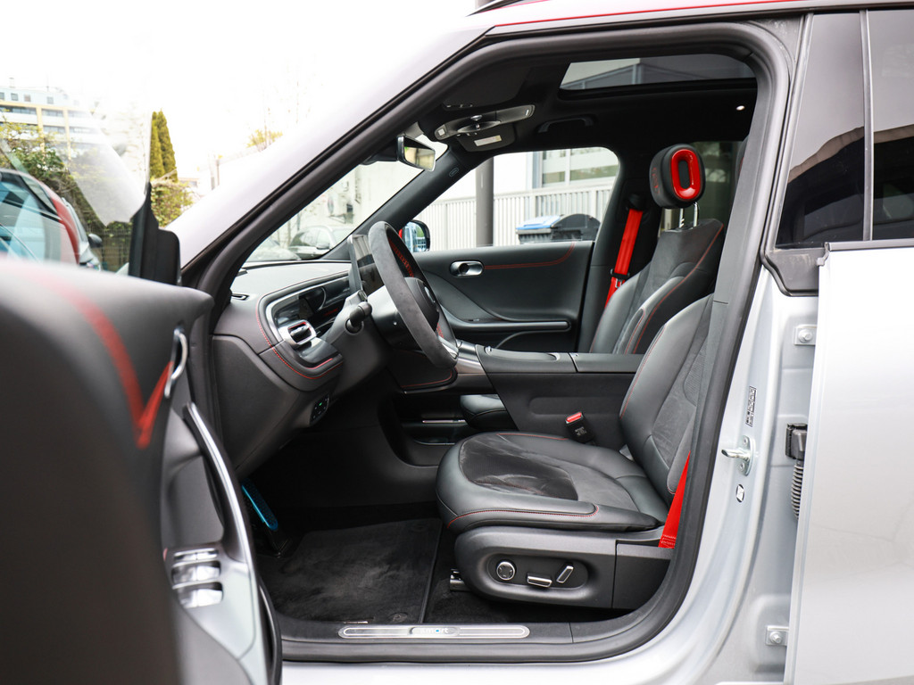 Bild 11 - #1 Brabus AWD