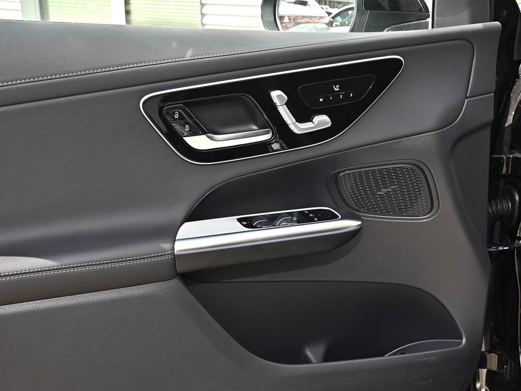 Bild 33 - GLC 300 de 4M AMG Sport Advanced +