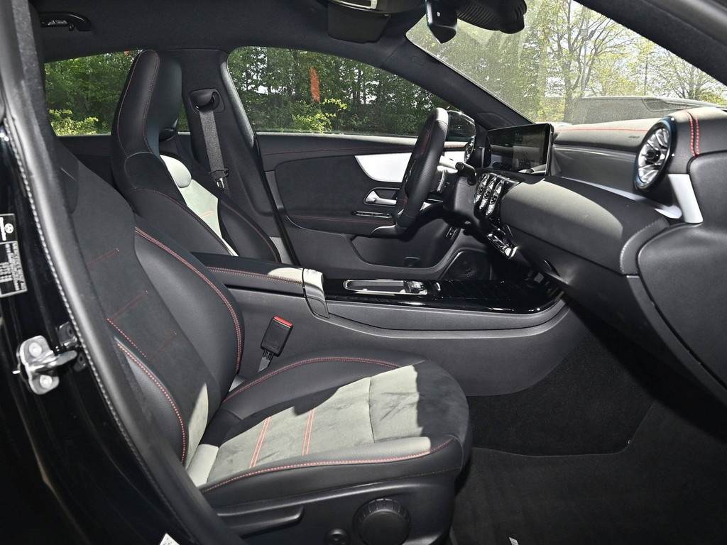 Bild 3 - CLA 250 SB e AMG Sport Premium