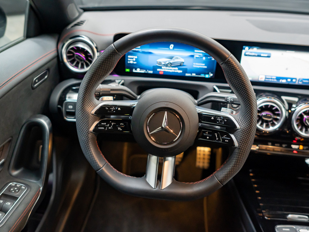 Bild 8 - CLA 180 Coupé AMG Sport Advanced + 