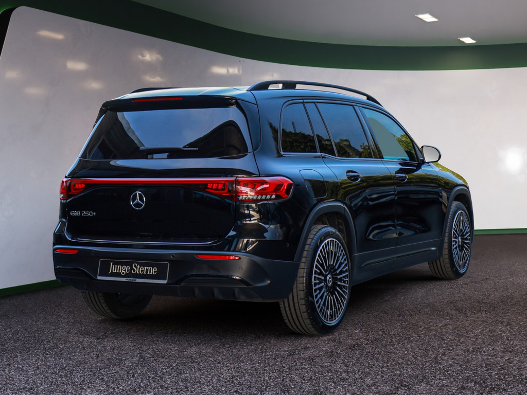 Bild 5 - EQB 250 + AMG Line