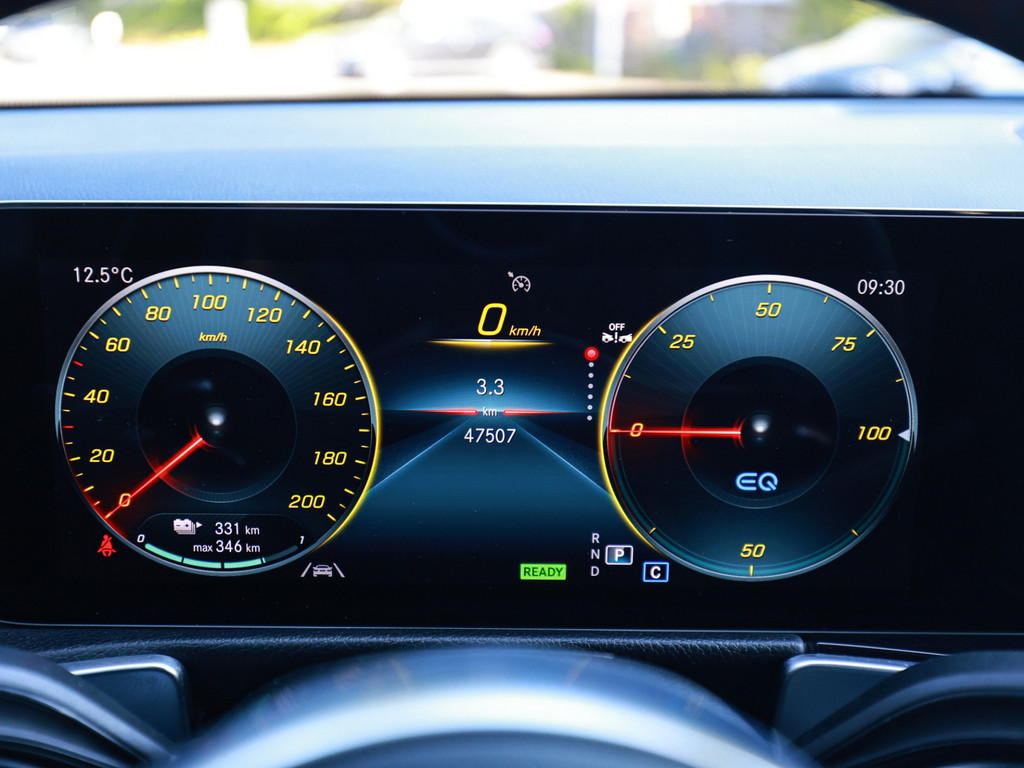 Bild 22 - EQB 250 + AMG Line