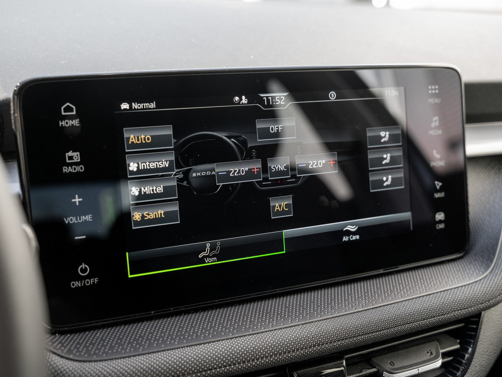 Bild 15 - FABIA TOUR 1.0 TSI DSG Kam. Navi Virtual ACC LED