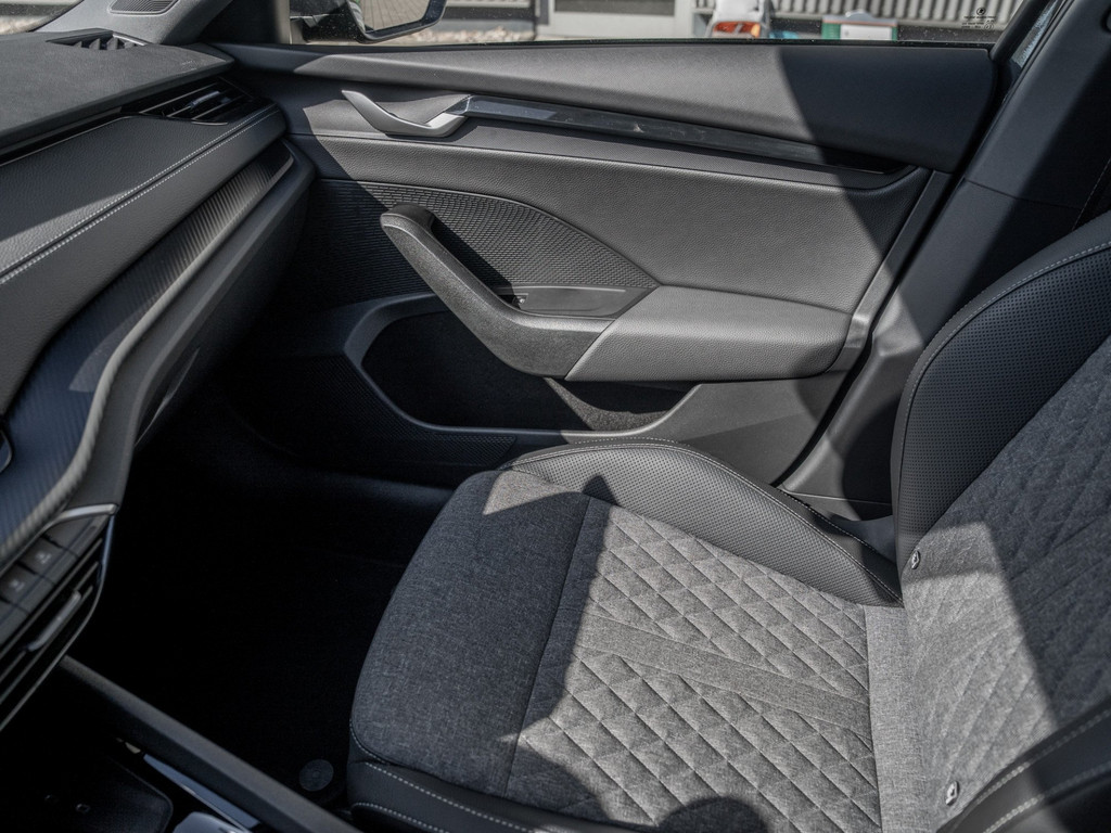Bild 24 - OCTAVIA C. SPORTLINE 1.5 TSI eTEC DSG Kam. Navi