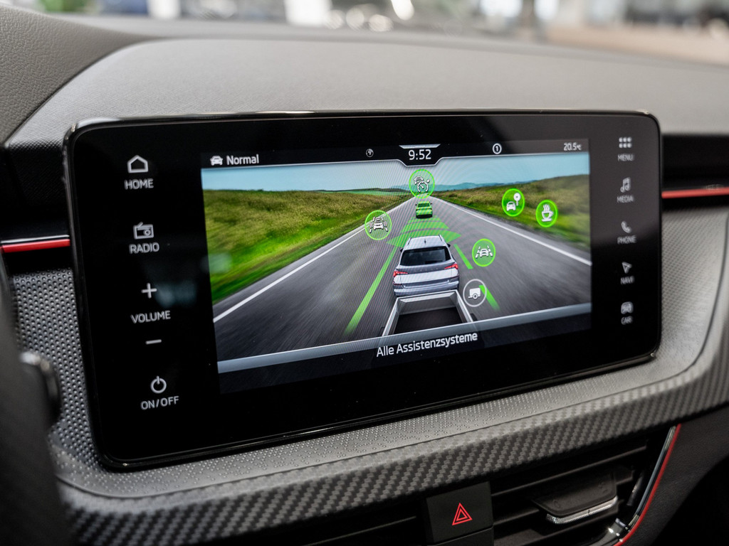 Bild 21 - Kamiq Monte Carlo 1.0 TSI Pano AHK Kam. Navi ACC