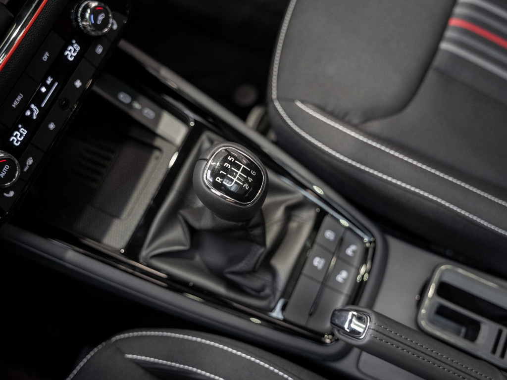 Bild 26 - Kamiq Monte Carlo 1.0 TSI Pano AHK Kam. Navi ACC