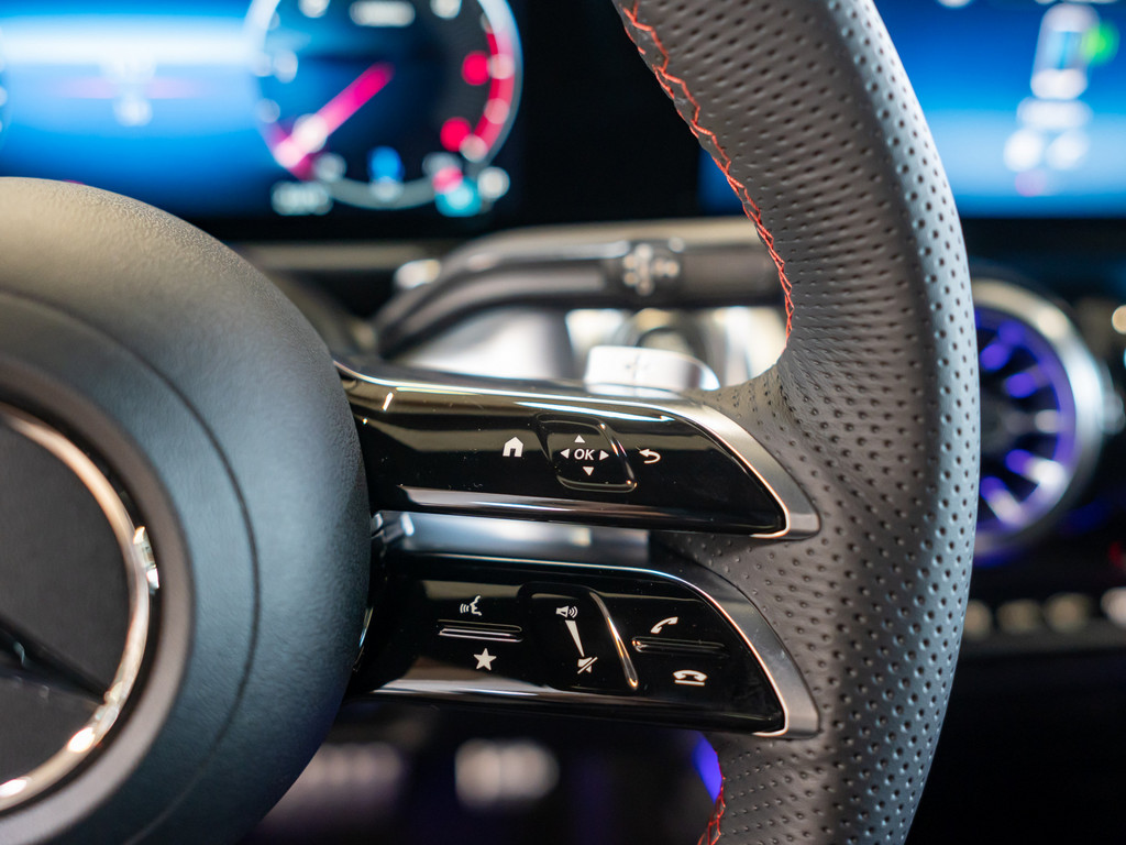 Bild 18 - GLB 220 d 4M AMG Line Advanced Plus