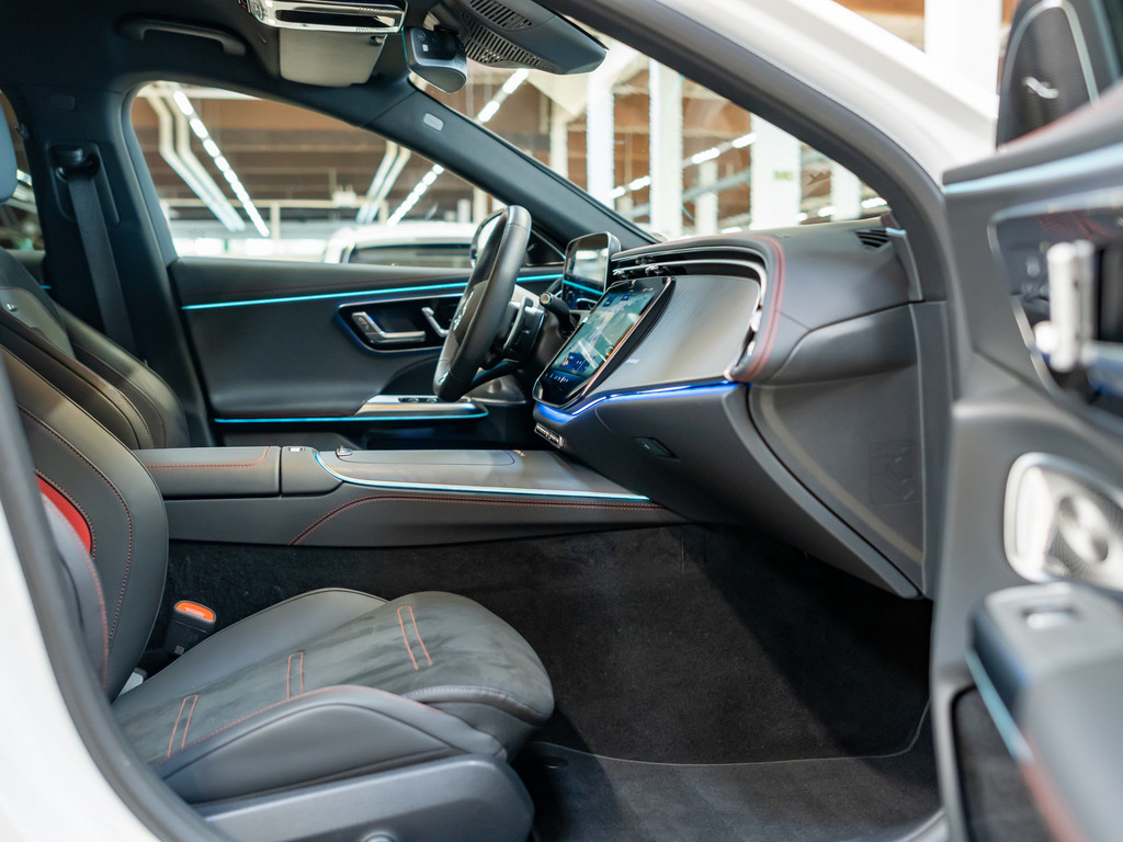 Bild 3 - E 53 AMG Hybrid 4M + T Premium Dyn +