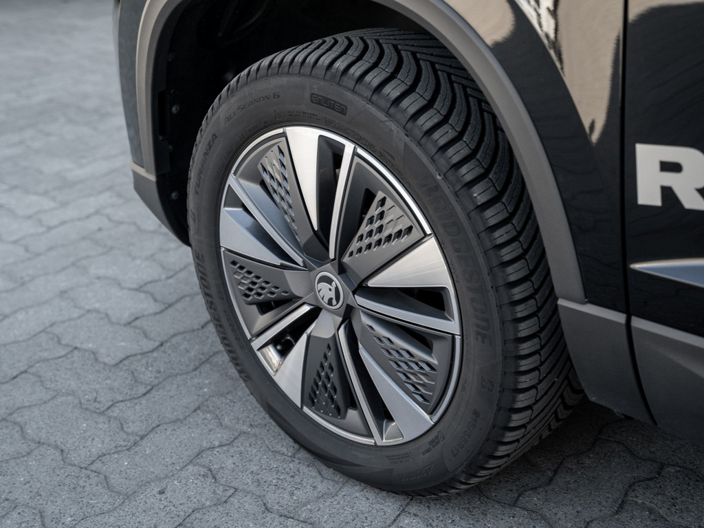Bild 8 - Karoq Tour 1.5 TSI DSG AHK Navi Virtual ACC