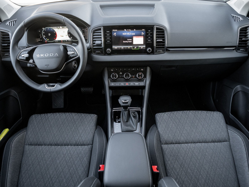 Bild 11 - Karoq Tour 1.5 TSI DSG AHK Navi Virtual ACC