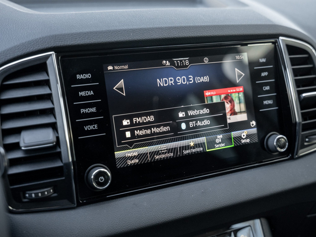 Bild 13 - Karoq Tour 1.5 TSI DSG AHK Navi Virtual ACC