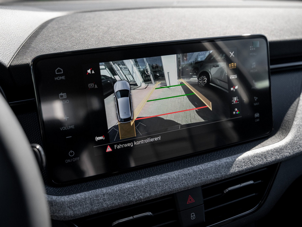 Bild 14 - Scala Tour 1.0 TSI DSG Navi Virtual ACC LED LM