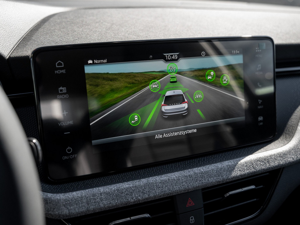 Bild 15 - Scala Tour 1.0 TSI DSG Navi Virtual ACC LED LM