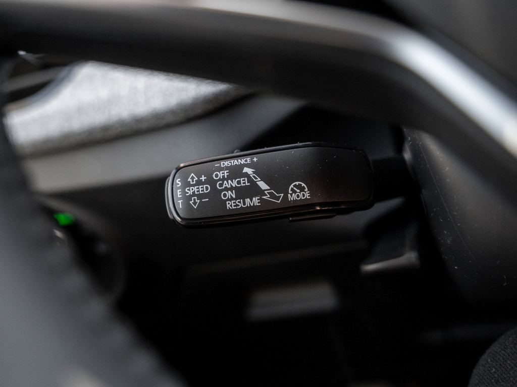 Bild 26 - Scala Tour 1.0 TSI DSG Navi Virtual ACC LED LM