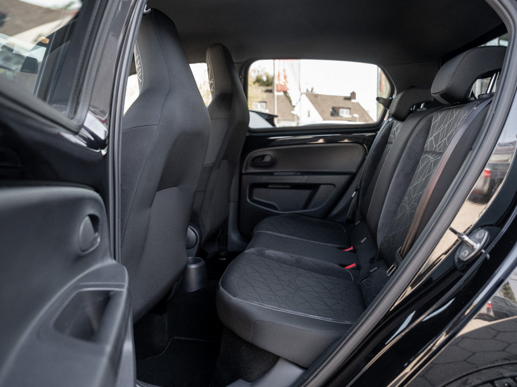 Bild 9 - Citigo Navi LM PDC SHZ SoundSys Winterp.
