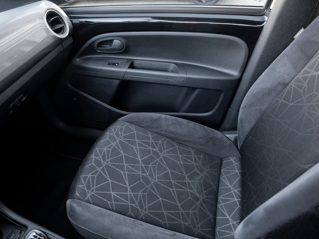 Bild 19 - Citigo Navi LM PDC SHZ SoundSys Winterp.
