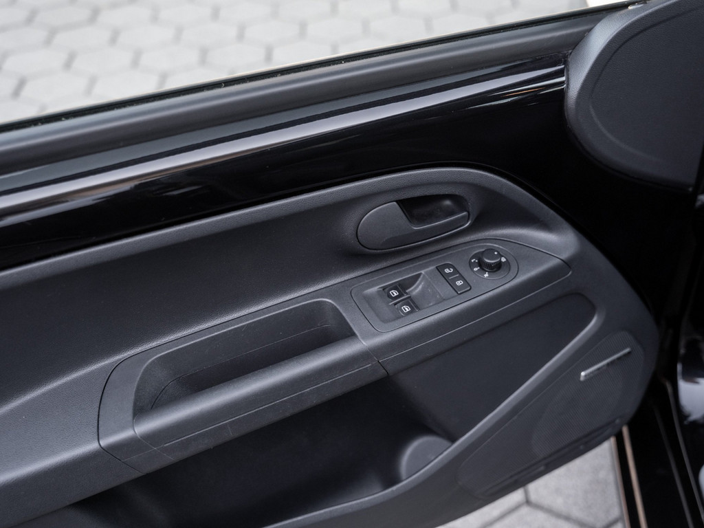 Bild 22 - Citigo Navi LM PDC SHZ SoundSys Winterp.