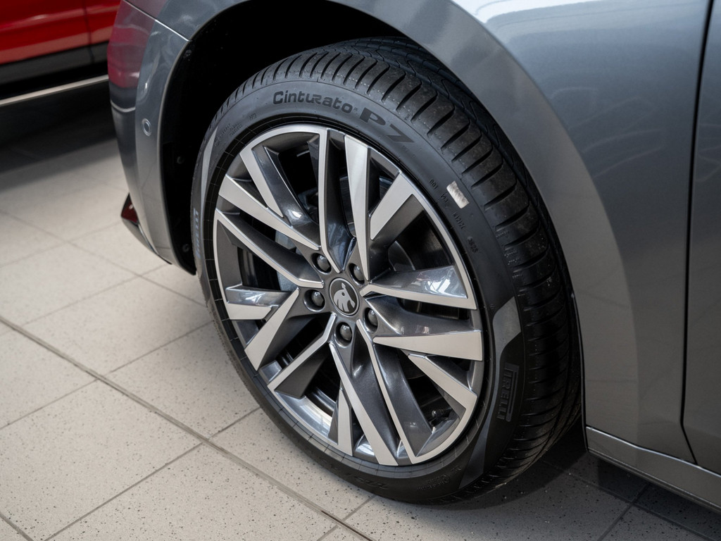 Bild 7 - Octavia Combi Sportline 2.0 TDI DSG Kam. Sportp.