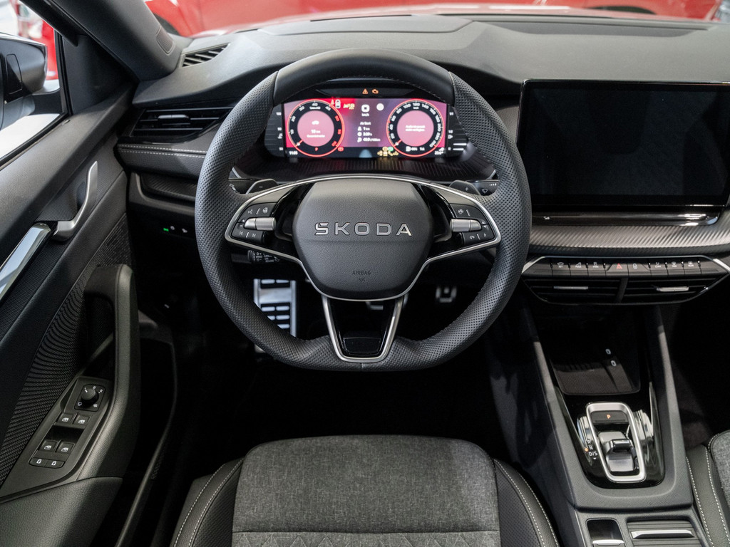 Bild 12 - Octavia Combi Sportline 2.0 TDI DSG Kam. Sportp.