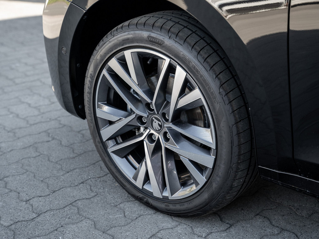 Bild 8 - Octavia Combi Balance 1.5 TSI DSG AHK Navi