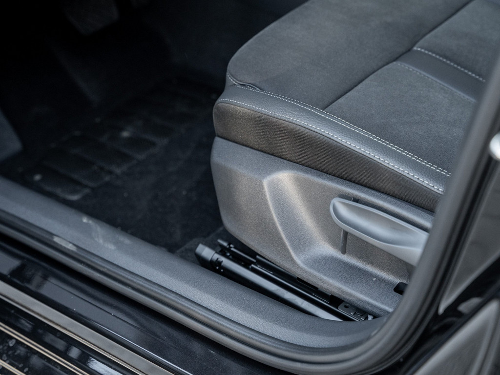 Bild 32 - Octavia Combi Balance 1.5 TSI DSG AHK Navi