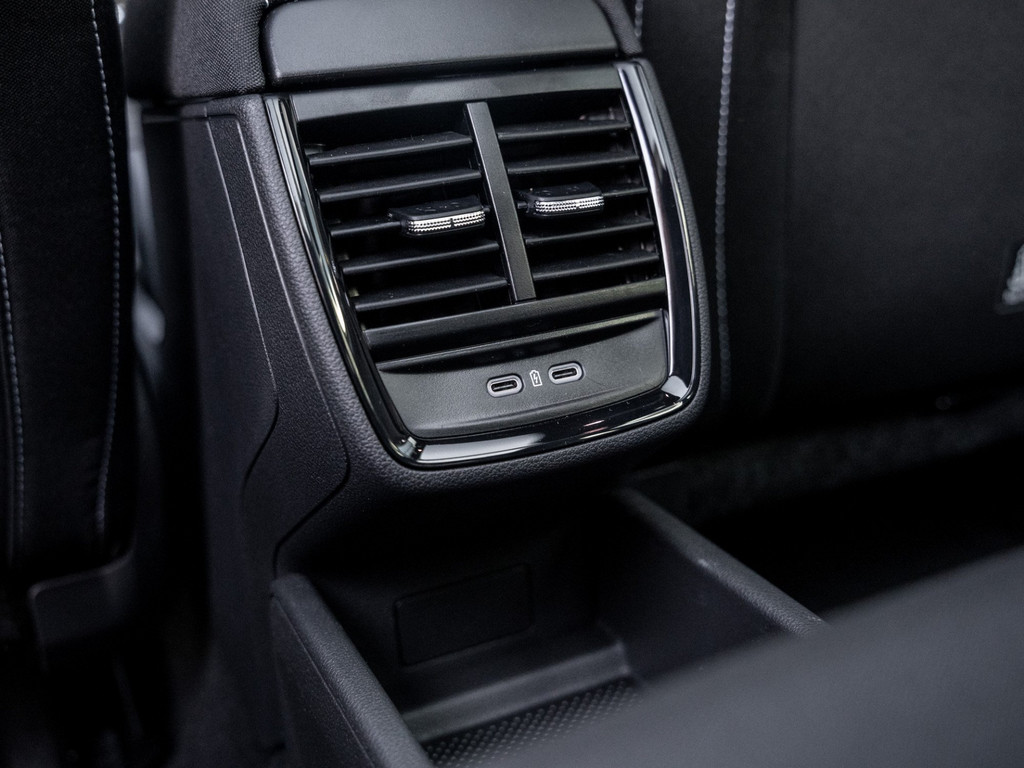 Bild 11 - Kamiq Monte Carlo 1.5 TSI DSG Pano Navi Pano LM