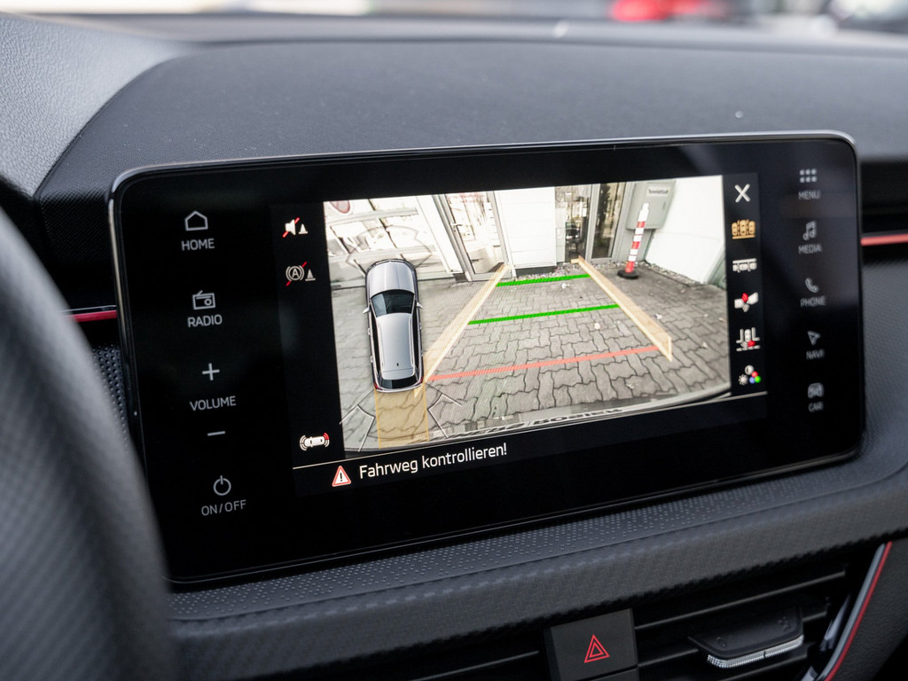 Bild 18 - Kamiq Monte Carlo 1.5 TSI DSG Pano Navi Pano LM
