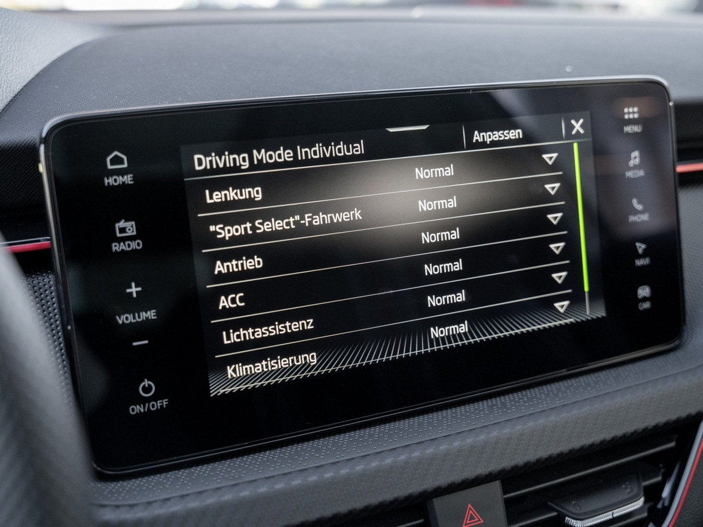 Bild 22 - Kamiq Monte Carlo 1.5 TSI DSG Pano Navi Pano LM