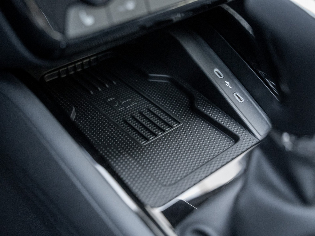 Bild 24 - Kamiq Monte Carlo 1.5 TSI DSG Pano Navi Pano LM