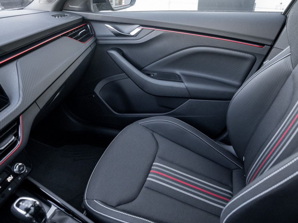 Bild 26 - Kamiq Monte Carlo 1.5 TSI DSG Pano Navi Pano LM