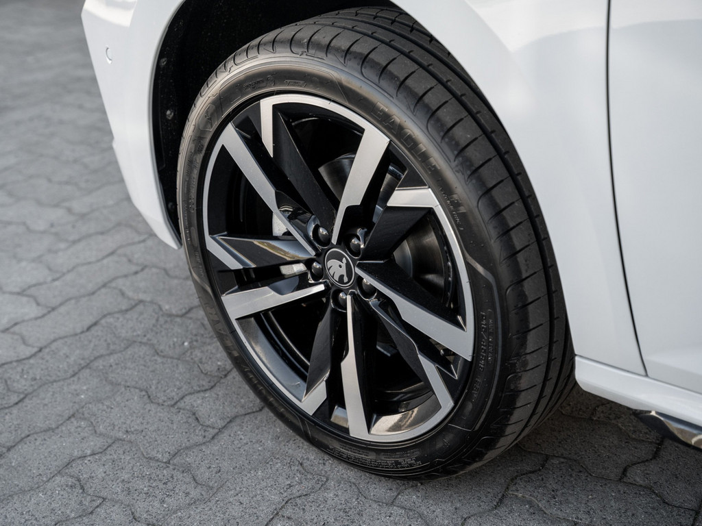Bild 8 - Kamiq Monte Carlo 1.0 TSI Pano AHK Kam. Navi ACC