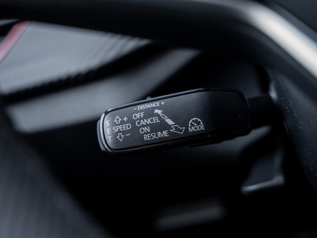 Bild 29 - Kamiq Monte Carlo 1.0 TSI Pano AHK Kam. Navi ACC