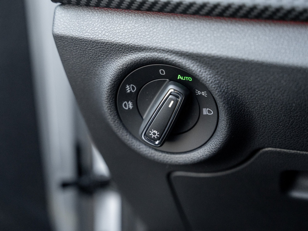 Bild 30 - Kamiq Monte Carlo 1.0 TSI Pano AHK Kam. Navi ACC