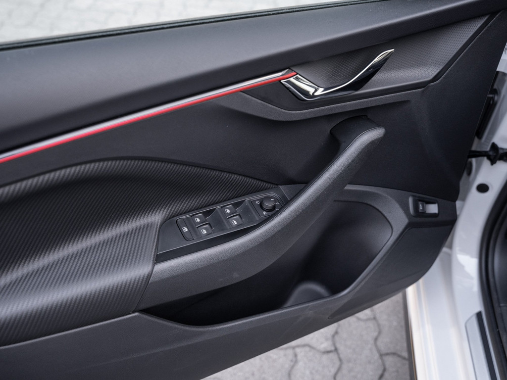 Bild 31 - Kamiq Monte Carlo 1.0 TSI Pano AHK Kam. Navi ACC