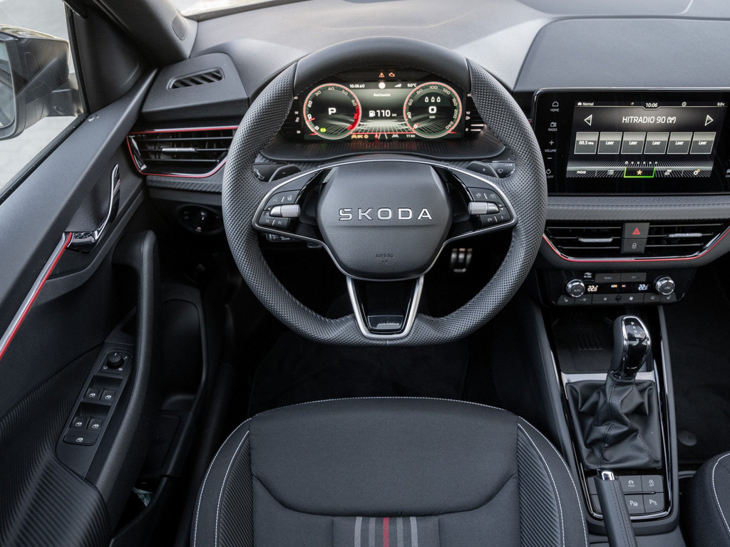 Bild 14 - Kamiq Monte Carlo 1.5 TSI DSG Pano AHK Navi ACC