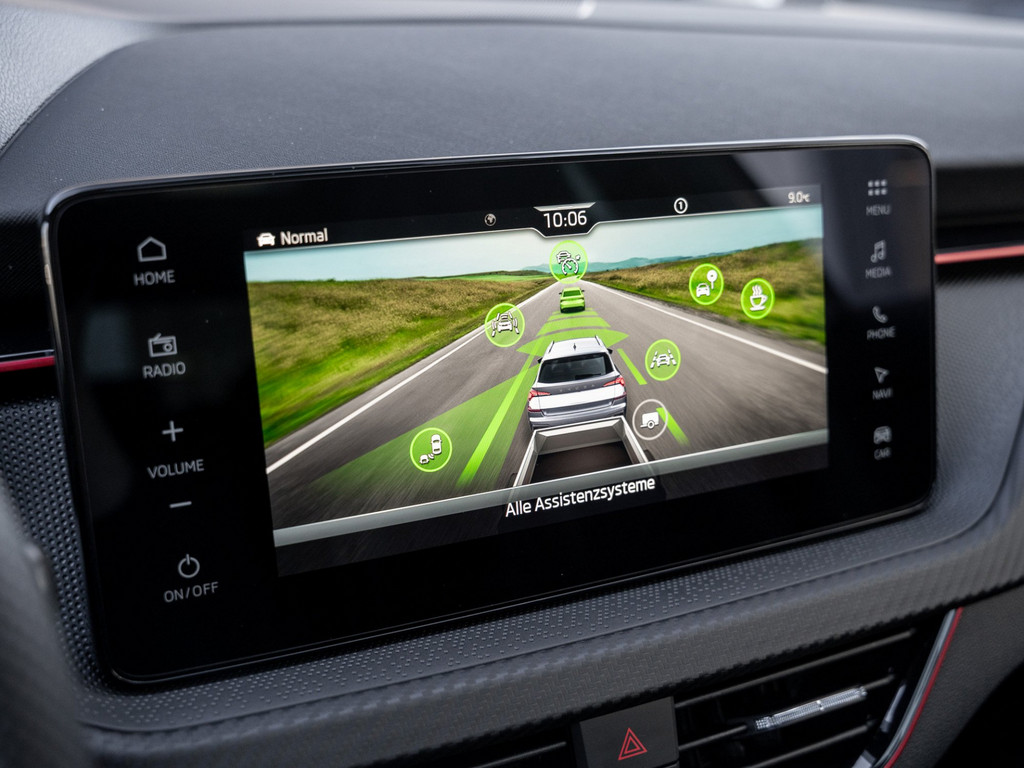 Bild 18 - Kamiq Monte Carlo 1.5 TSI DSG Pano AHK Navi ACC