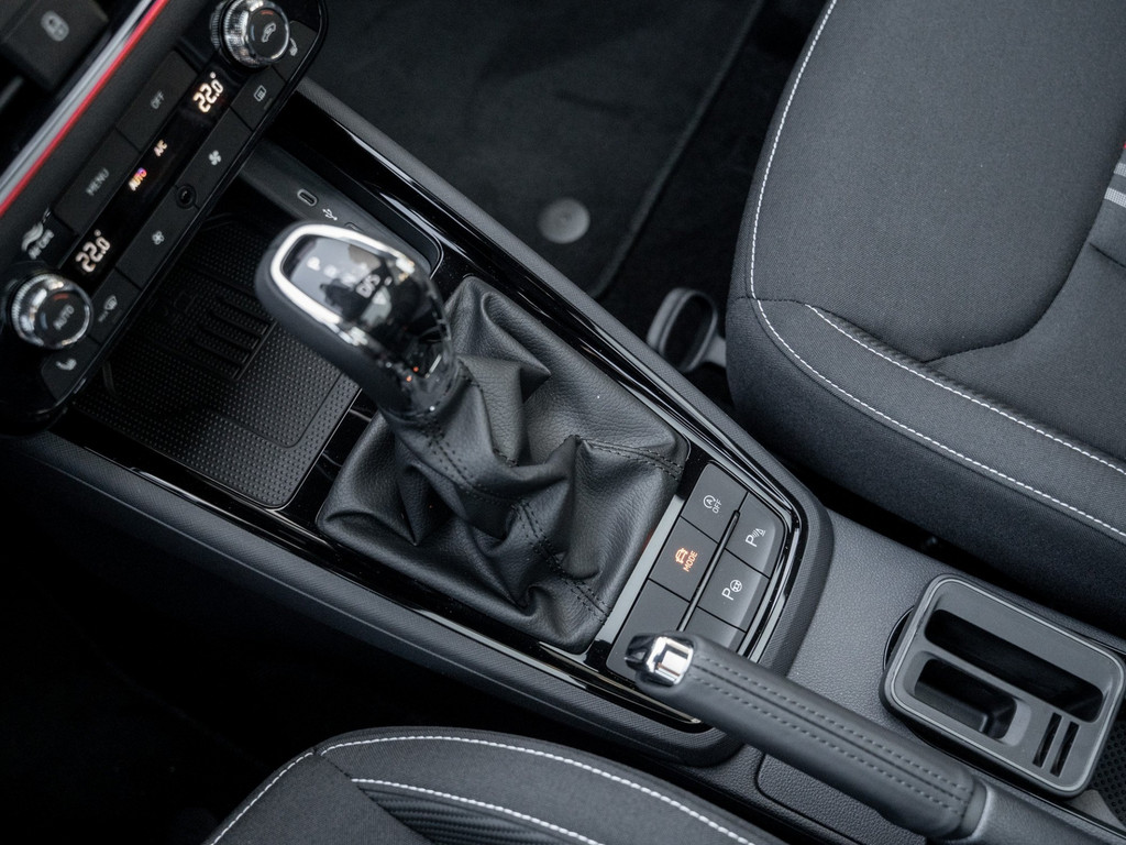Bild 23 - Kamiq Monte Carlo 1.5 TSI DSG Pano AHK Navi ACC