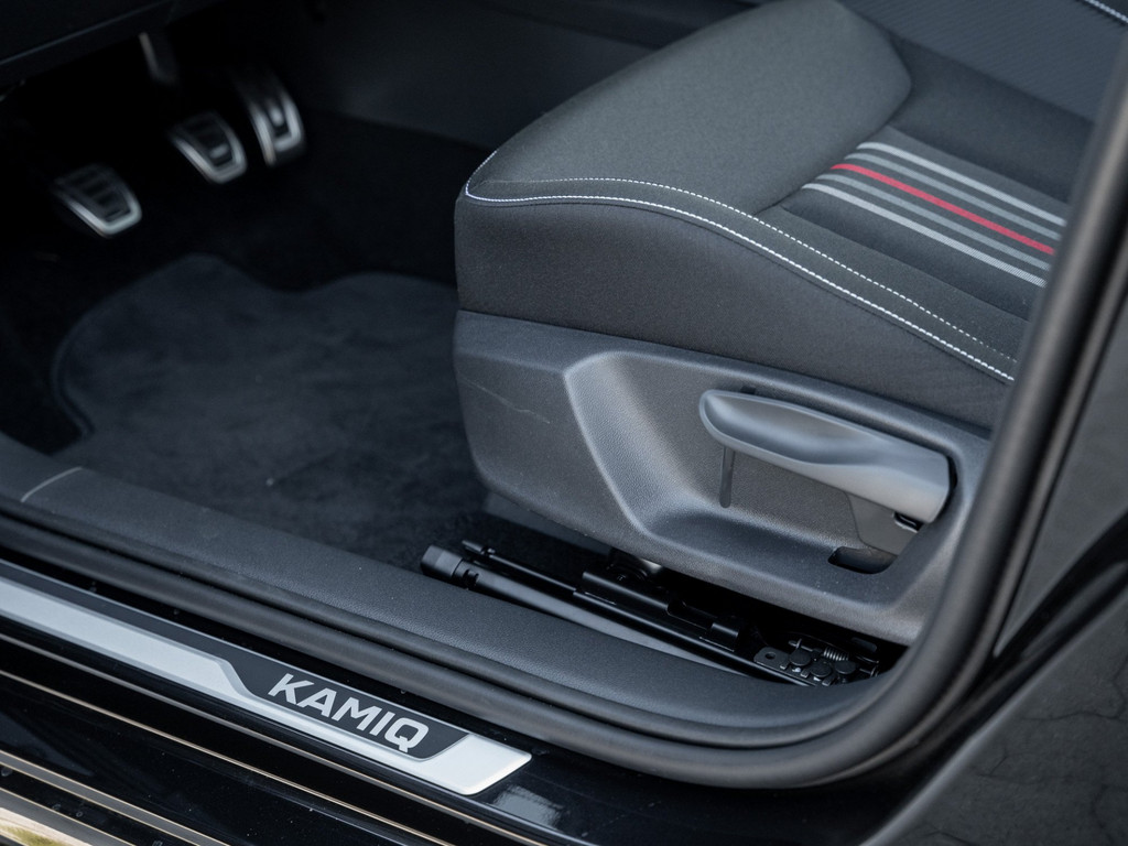 Bild 32 - Kamiq Monte Carlo 1.5 TSI DSG Pano AHK Navi ACC
