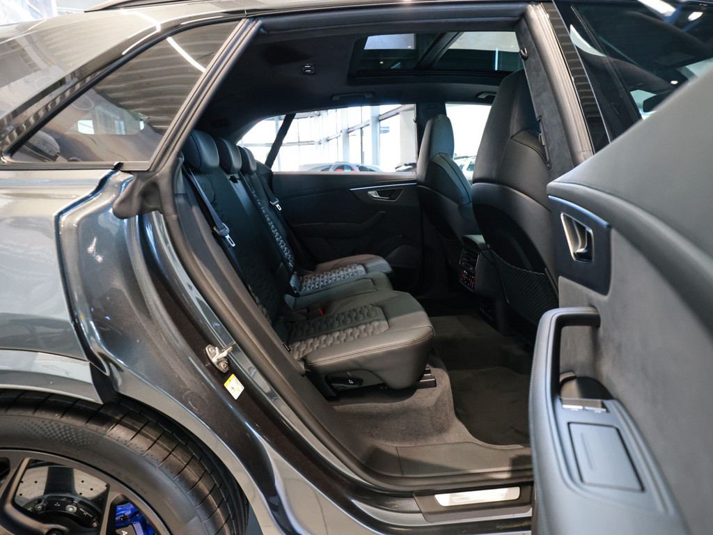 Bild 4 - RS Q8 SUV performance