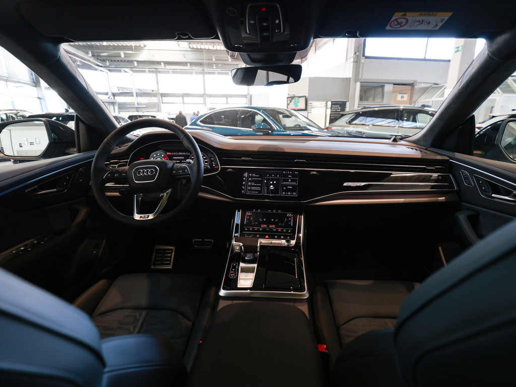 Bild 6 - RS Q8 SUV performance