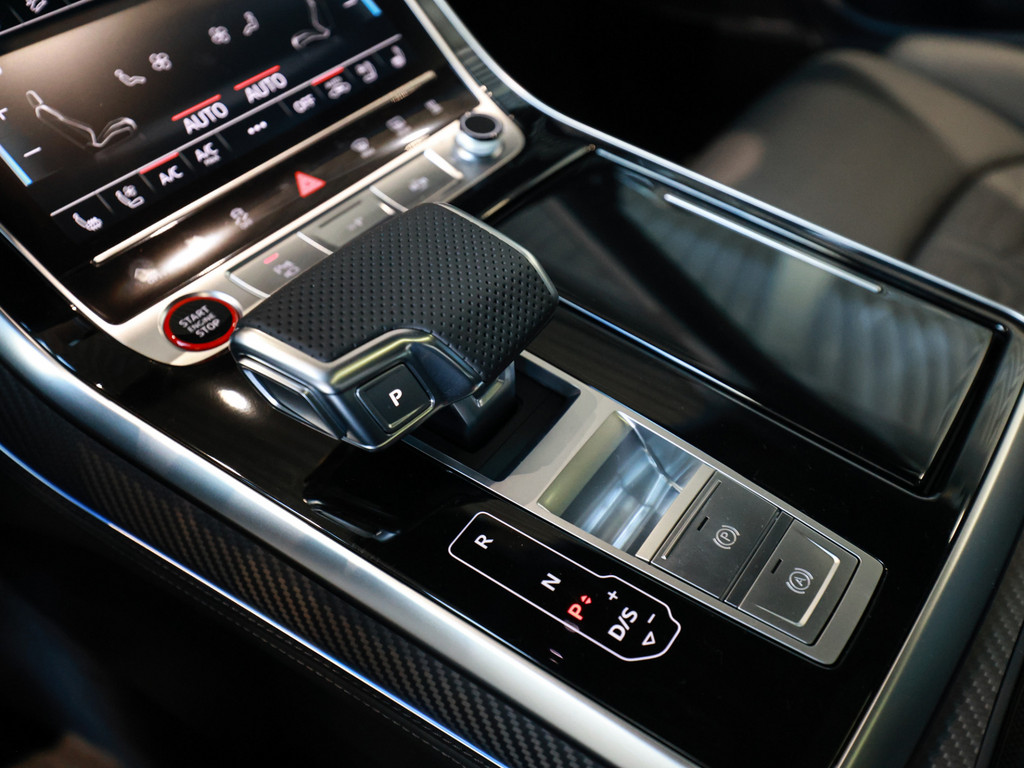 Bild 14 - RS Q8 SUV performance