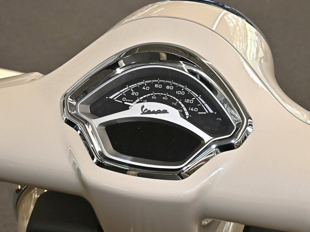 Bild 6 - GTS 310 E5 + 