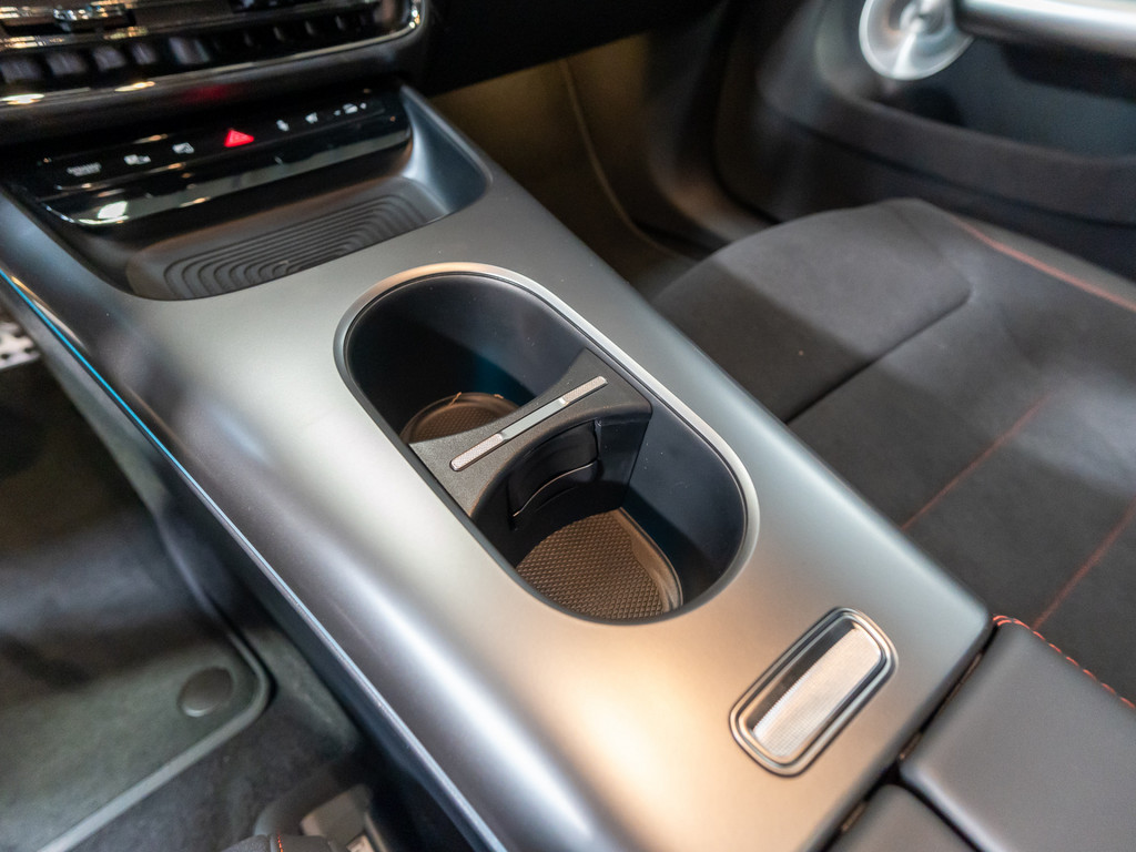 Bild 12 - CLA 220 Coupé 4MATIC AMG Line