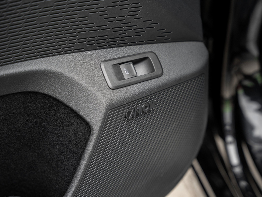 Bild 28 - OCTAVIA C. RS 2.0 TSI DSG Kam. Navi Pano ACC HUD