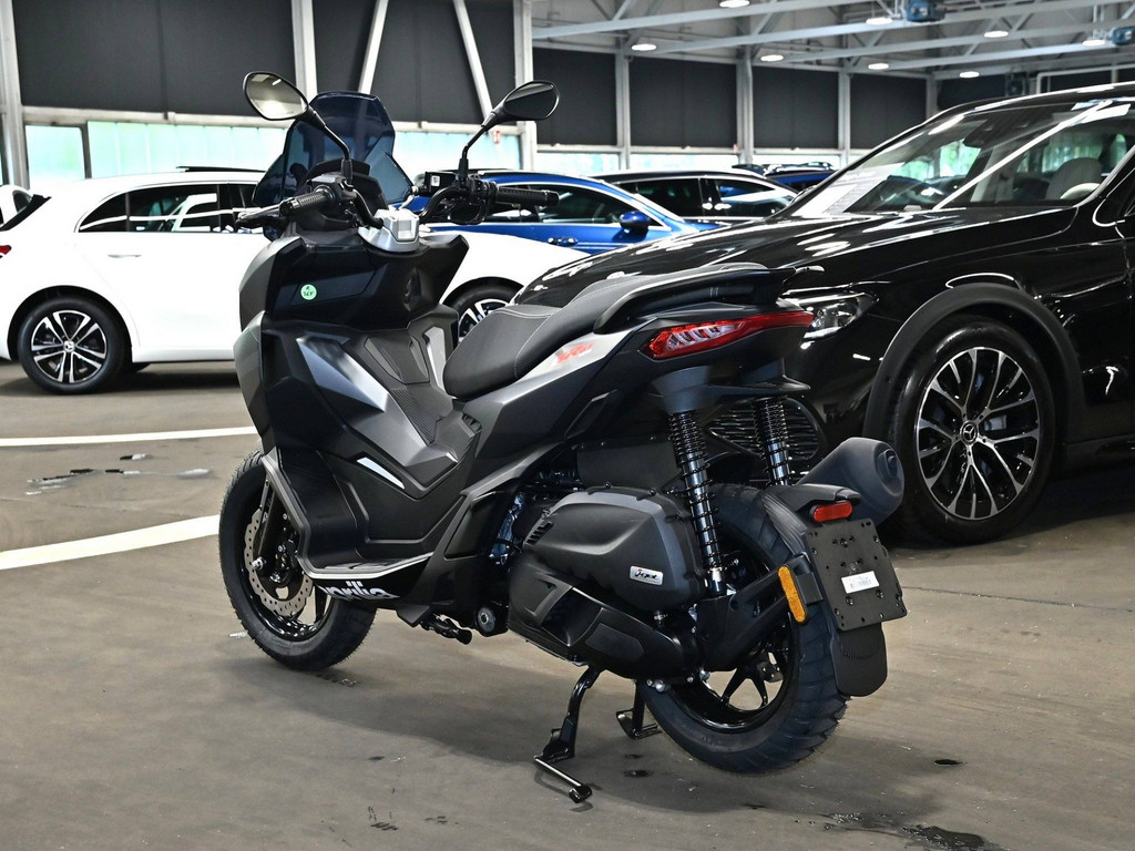 Bild 2 - SR GT 125 ABS E5 + **Kundenvorteil**