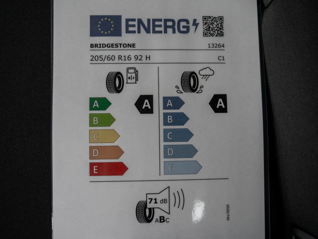 Bild 11 - Kamiq Essence 1.0 TSI AHK Virtual LED PDC SHZ